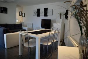 TV a/nebo společenská místnost v ubytování Aurelia Apartment