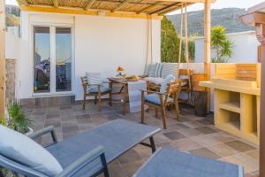 Gallery image of Lindos SeaSide Junior Apartment in Líndos