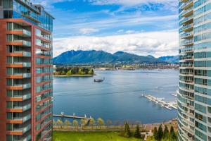 Gallery image of Pinnacle Hotel Harbourfront in Vancouver