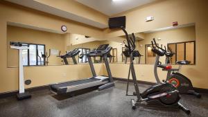 Fitnesscenter och/eller fitnessfaciliteter på Best Western Plus Albert Lea I-90/I-35 Hotel