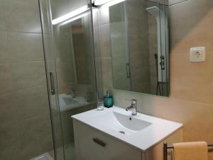 Vonios kambarys apgyvendinimo įstaigoje Brisa Apartment Vilamoura