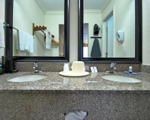 Koupelna v ubytování Americas Best Value Inn Kingsville