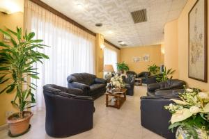 Posezení v ubytování Hotel Morchio Mhotelsgroup