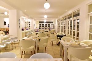 Restaurace v ubytování Silver Sands Serenity Resort, Candolim