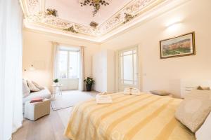 A bed or beds in a room at Il Leone Blu