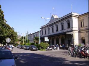 a large building with bikes parked in front of it at lecasedimarco2 in La Spezia