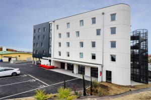 Gallery image of Hotel Arena Toulouse in Toulouse