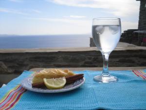 Nápoje v ubytování Aegean Castle Andros – Adults Only