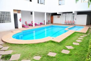 Bazén v ubytování Jess Hotel nebo v jeho okolí