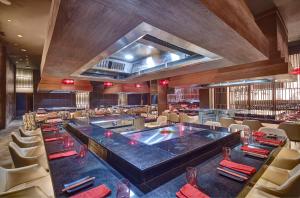 Predel za sedenje v nastanitvi Hideaway at Royalton Negril, An Autograph Collection All-Inclusive Resort - Adults Only