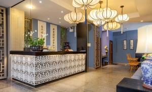 Khu vực sảnh/lễ tân tại Sino Inn Phuket Hotel - SHA Plus