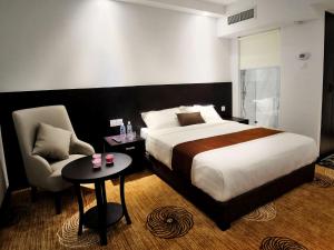 InnB Park Hotel tesisinde bir odada yatak veya yataklar