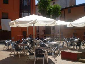 En restaurant eller et spisested på Posada Arco de San Miguel