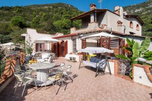 Nespecifikovaný výhled na hory nebo výhled na hory při pohledu z bed and breakfast