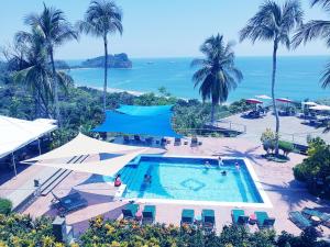 Bazén v ubytování Hotel Costa Verde nebo v jeho okolí