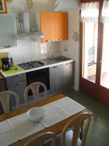 Kuchyňa alebo kuchynka v ubytovaní Casa Palmira