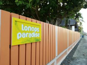 Certifikát, hodnocení, plakát nebo jiný dokument vystavený v ubytování Lonops Gay Paradise