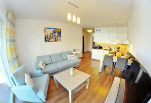 Kuchyňa alebo kuchynka v ubytovaní ApartamentyPrzyMorzu Solna 201 - W centrum blisko morza