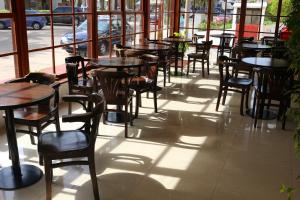Um restaurante ou outro lugar para comer em Hotel San Martin