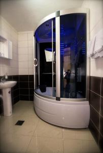 Ένα μπάνιο στο Hotel Zelengora