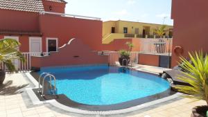 The swimming pool at or close to Duplex Atlan II