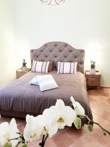 Posteľ alebo postele v izbe v ubytovaní Estate4home - Henry House