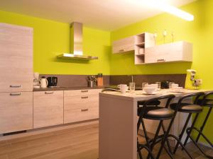 Cucina o angolo cottura di Holiday Home in Theux near Spa Town