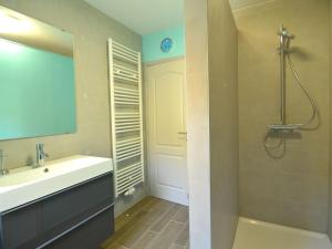 Bagno di Holiday Home in Theux near Spa Town