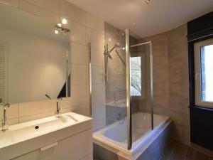 Bagno di Holiday Home in Theux near Spa Town