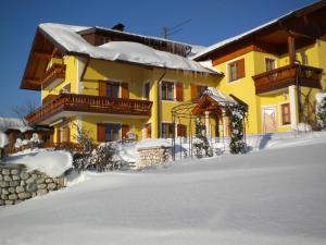 Gästehaus Sonnenhang durante o inverno