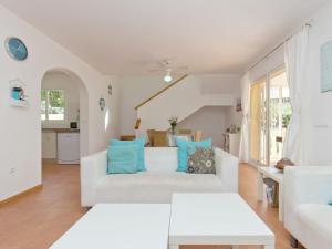 Posedenie v ubytovaní Villa with private pool in Moraira