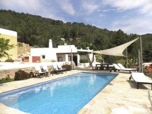 Modern Holiday Home in in Balearic islands with Pool (Spanje ...