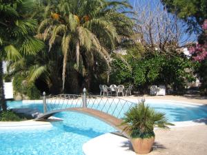 Bazén v ubytovaní Hotel Casa Ceremines alebo v jeho blízkosti