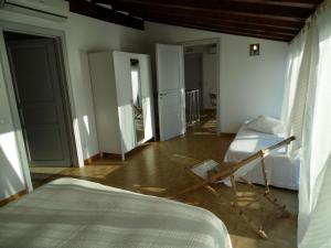 Postel nebo postele na pokoji v ubytování Apartment in Vello by Lake Iseo Beach