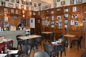 Restoran ili neka druga zalogajnica u objektu La Tour du Lion