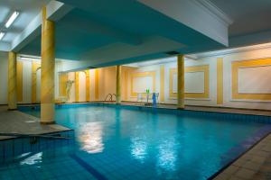 Bazén v ubytování Kapetanios Limassol Hotel nebo v jeho okolí