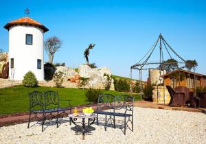 Afbeelding uit fotogalerij van Casa Rural Azaga Adults Only in Ajo +36 foto's