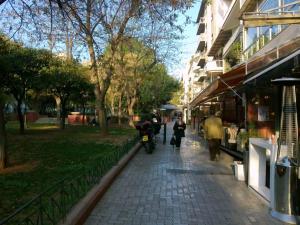 Hostia v ubytovaní Errathens Wheat Apartment - Athens Center, 3 BD, 1 BATH