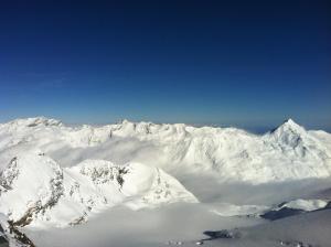 サースフェーにあるBergruhの雪山連峰