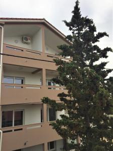 Balkón nebo terasa v ubytování Apartmani Orhideja