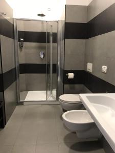 A bathroom at Sensation House