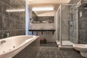 Kúpeľňa v ubytovaní OREA Hotel Arigone Olomouc