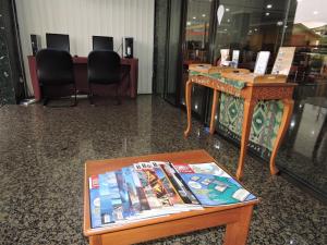 Posezení v ubytování Hotel Grand Continental Kuching