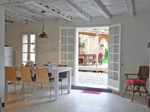 Foto dalla galleria di Pool Villa in Artigat Valley ad Artigat