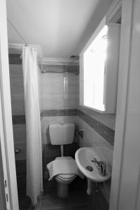 Ένα μπάνιο στο Niso Villas