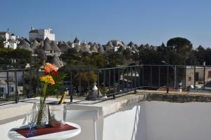 Balkón nebo terasa v ubytování Terrazza Sui Trulli