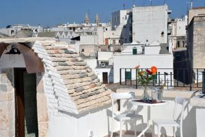 Balkón nebo terasa v ubytování Terrazza Sui Trulli