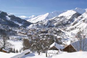 Gallery image of Les Chalets Du Grand Galibier in Valloire