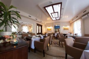 Posezení v ubytování Naftusya Hotel