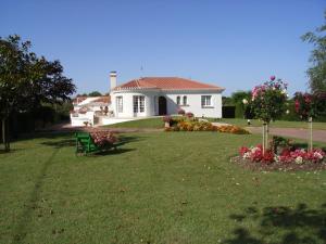 Afbeelding uit fotogalerij van Chez Bernadou in Machecoul